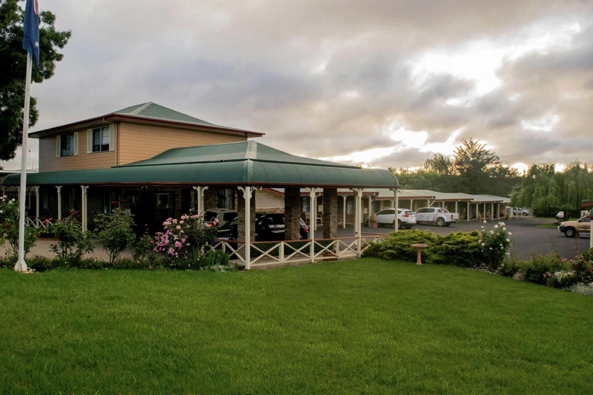Rest Point Motor Inn Glen Innes Exterior foto